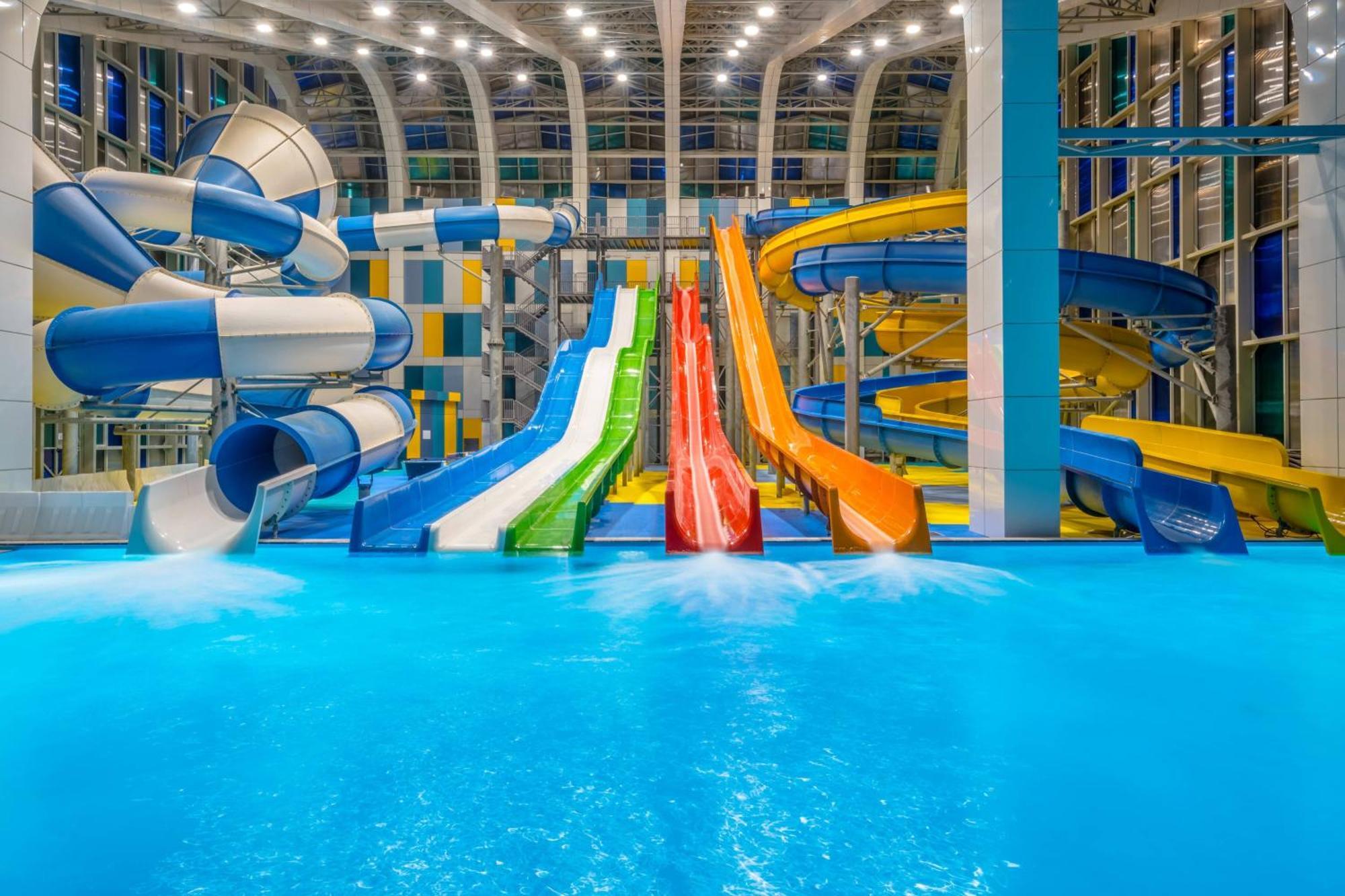 Paragraph Resort & Spa Shekvetili, Autograph Collection Eksteriør billede Water slides at the water park