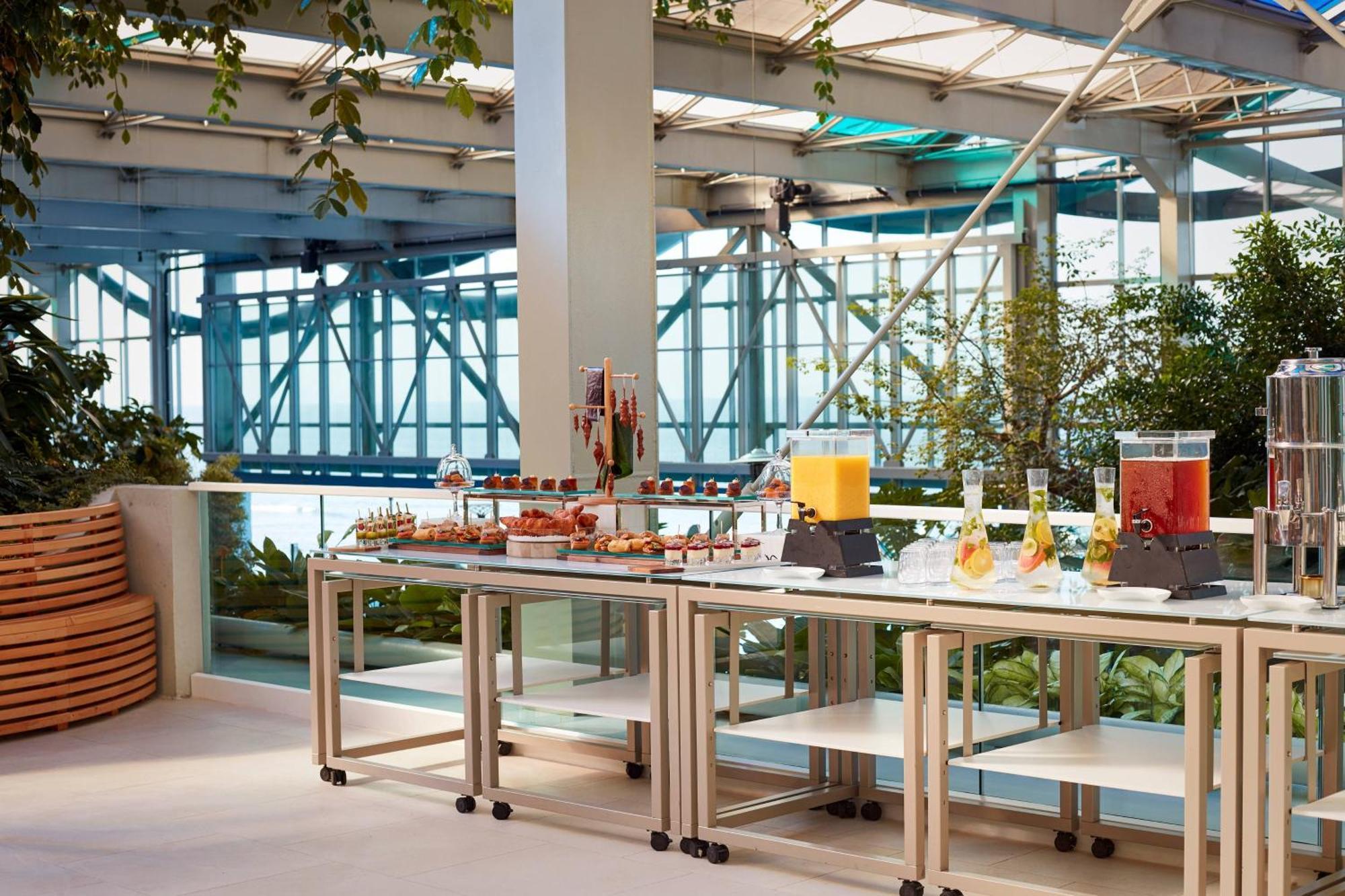 Paragraph Resort & Spa Shekvetili, Autograph Collection Eksteriør billede The Sky Bar